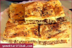 Tavuk Kıymalı Börek