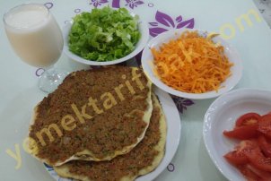 Ev Yapımı Lahmacun